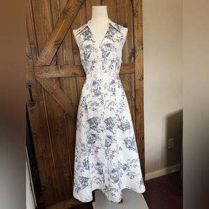 Aakaa Wmn Floral Print Maxi Dress Collar Sleeveless Open Back White/BlueGray LG